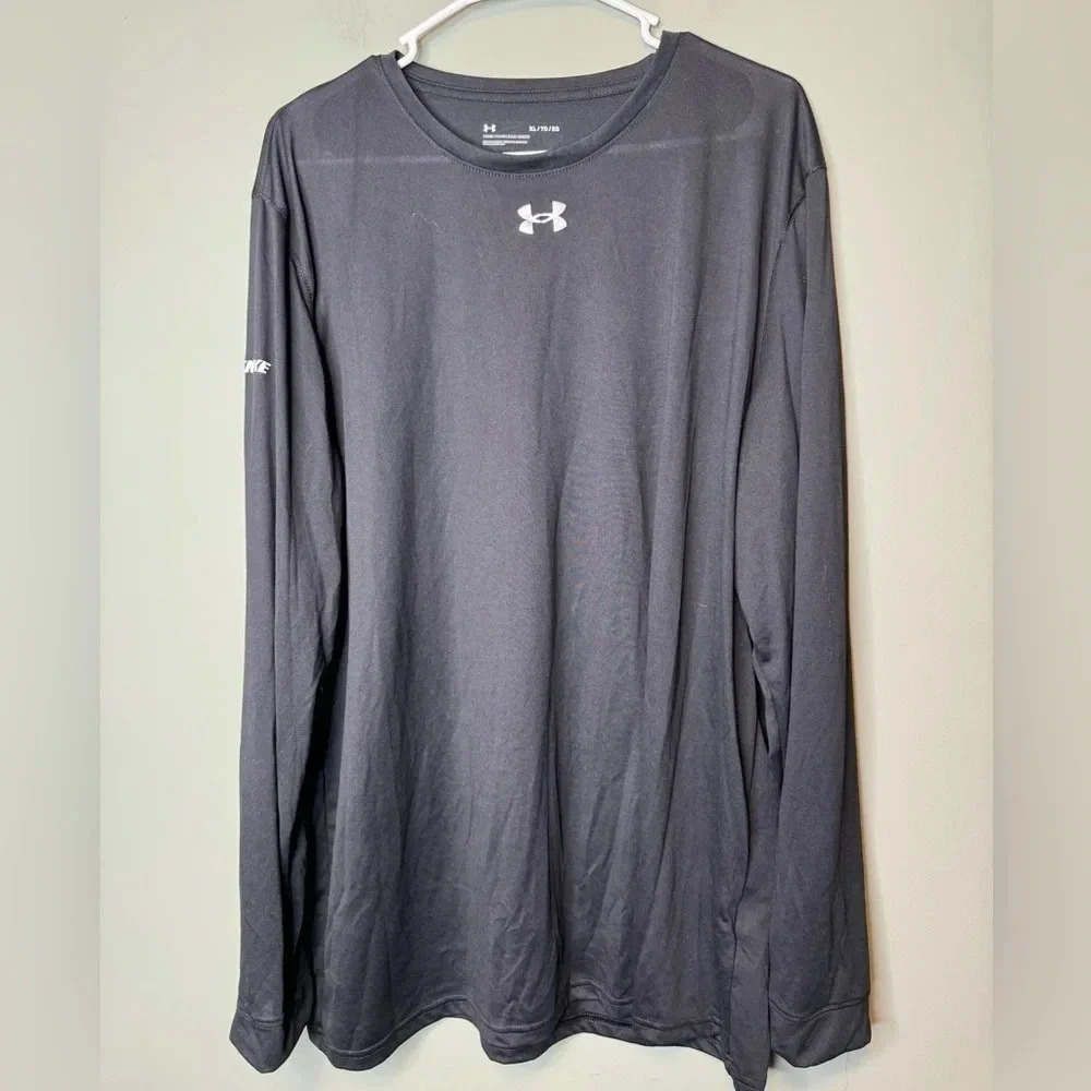 Under ARMOUR Men’s long sleeve black top‎ XL